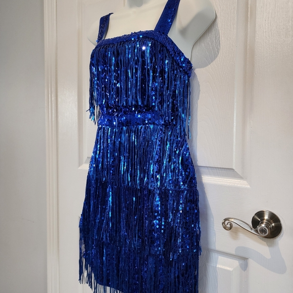 🆕️Sequin Tassel Dress - Picture 3 of 16